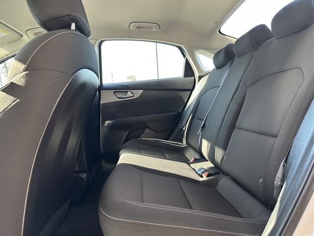 2021 Kia Forte LXS photo 19