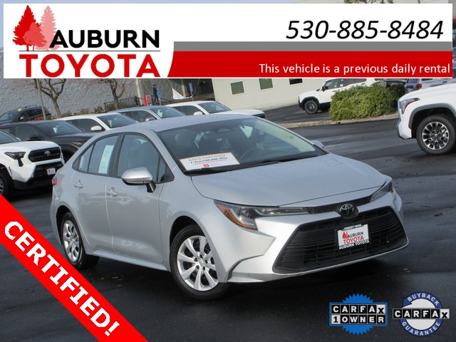 2024 Toyota Corolla LE's photo