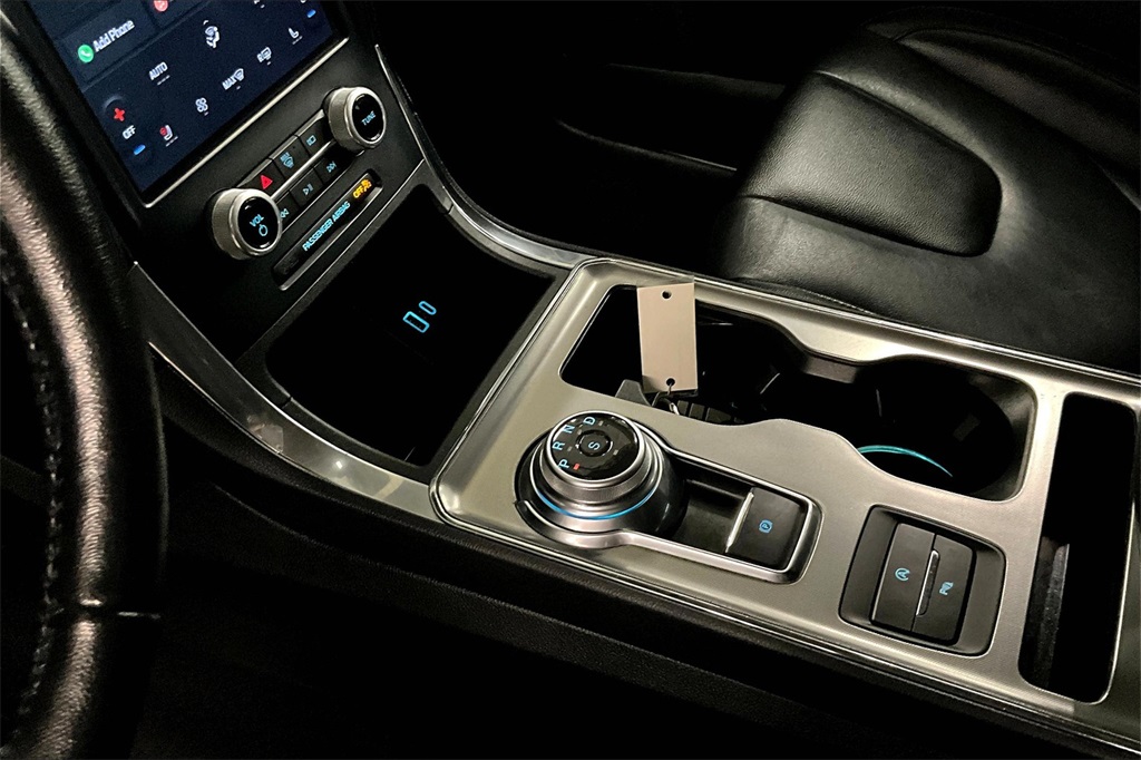 2022 Ford Edge Titanium photo 19