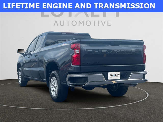 2022 Chevrolet Silverado 1500 LT photo 3