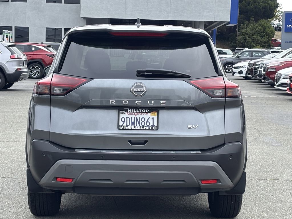 2023 Nissan Rogue SV photo 4