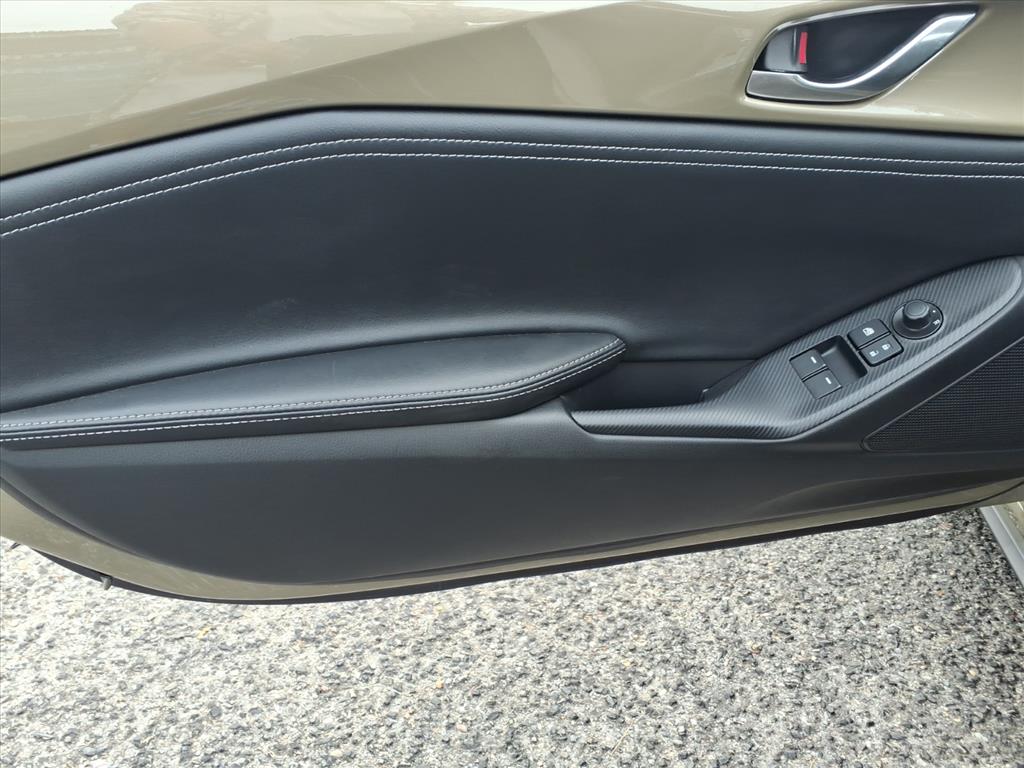 2023 Mazda MX-5 Miata Miata photo 11