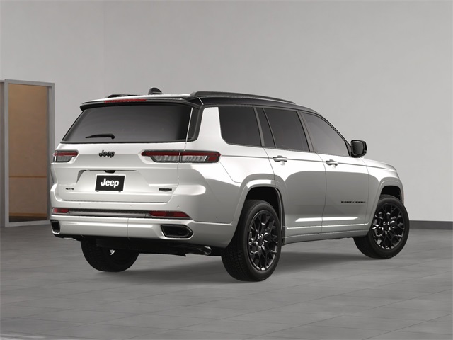 2025 Jeep Grand Cherokee L Summit Reserve photo 3