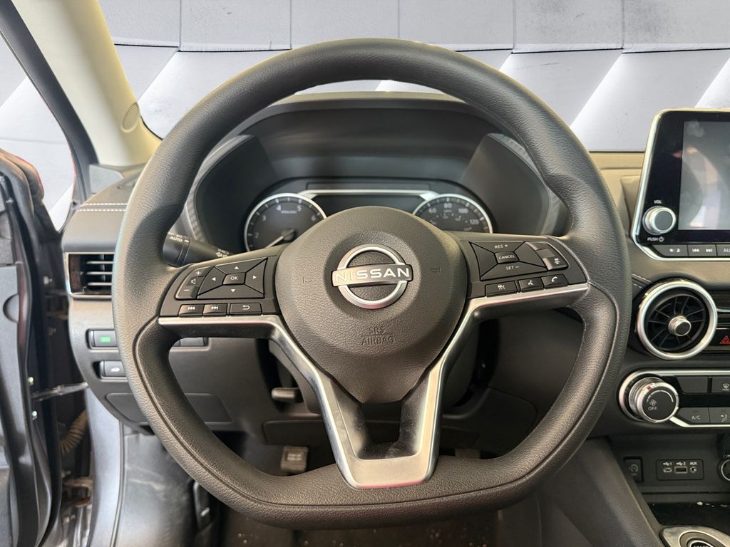 2025 Nissan Sentra SV photo 7