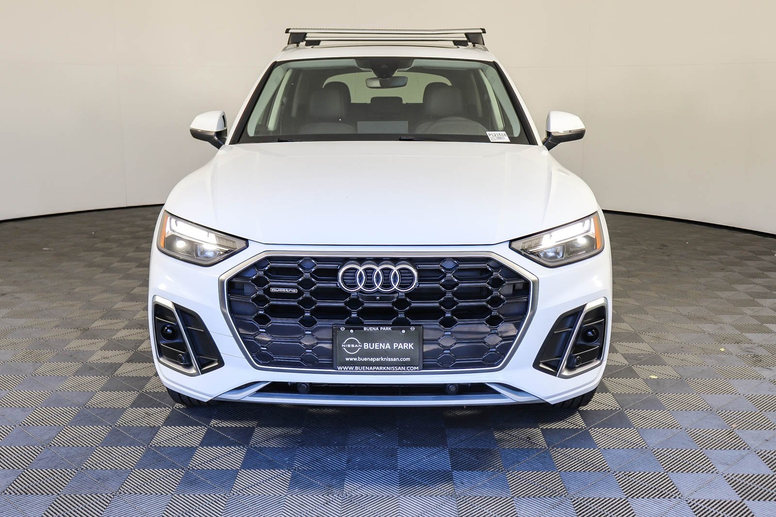 2023 Audi Q5 45 S line Premium photo 2