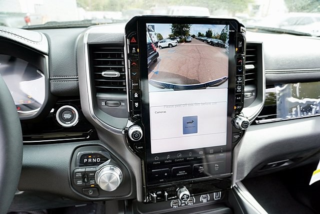 New 2026 Bright White Clear-Coat Exterior Paint RAM Laramie image 36