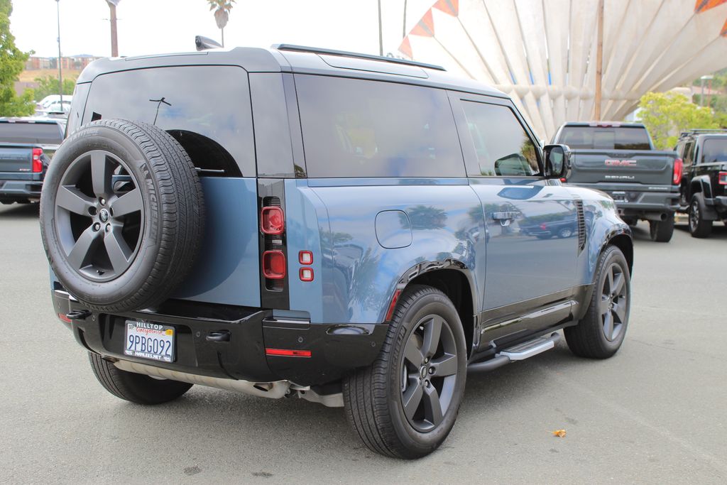 2024 Land Rover Defender 90 X-Dynamic SE photo 6