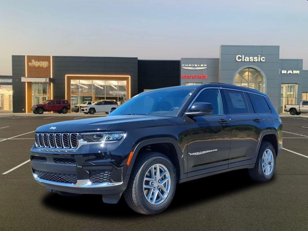 2025 Jeep Grand Cherokee L Laredo's photo