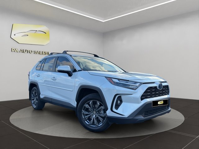 2024 Toyota RAV4 XLE Premium's photo