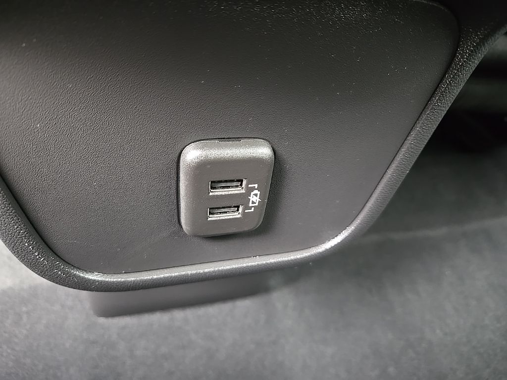 2021 Gmc Terrain SLE photo 24
