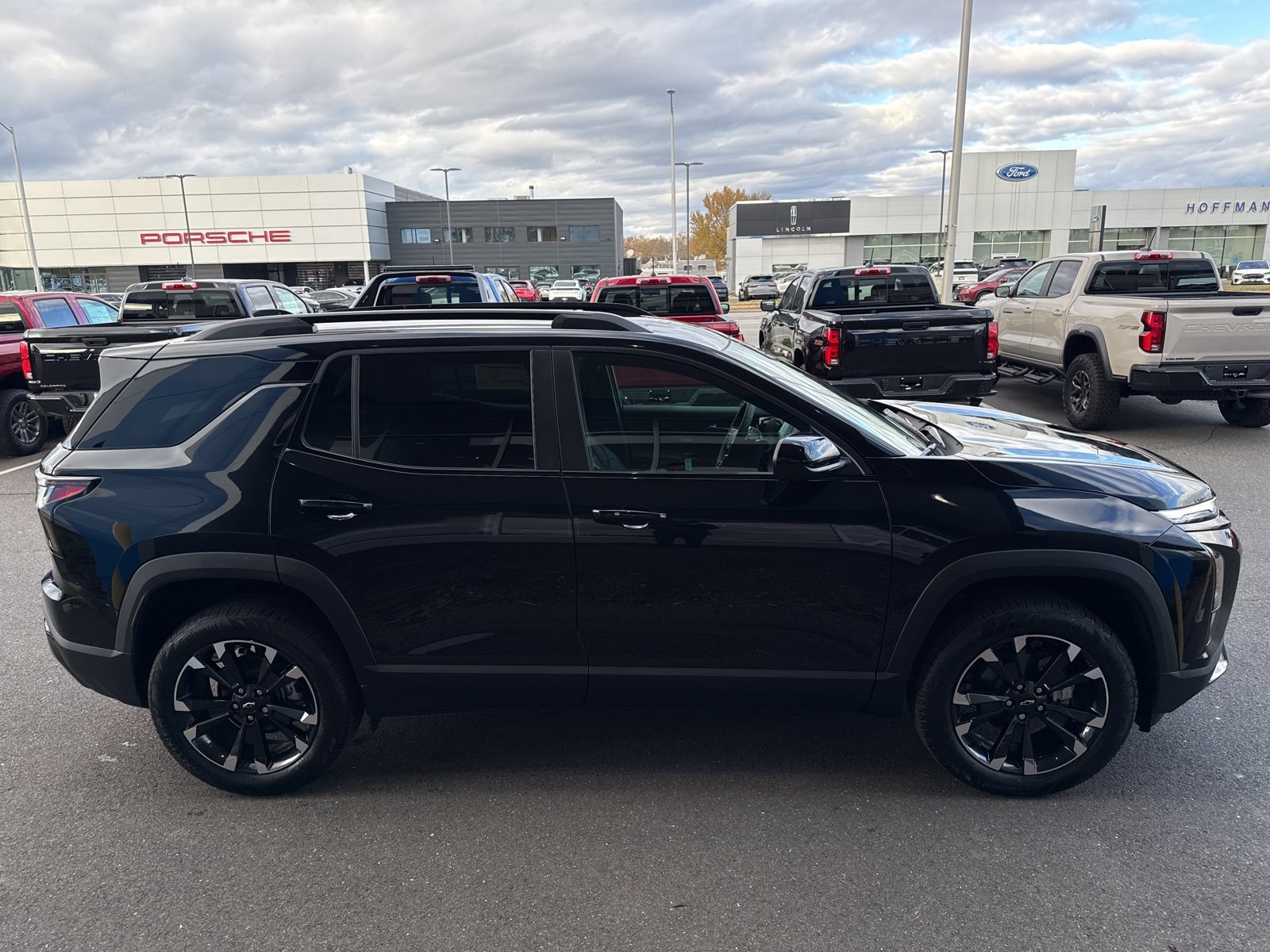 2026 Chevrolet Equinox RS photo 3