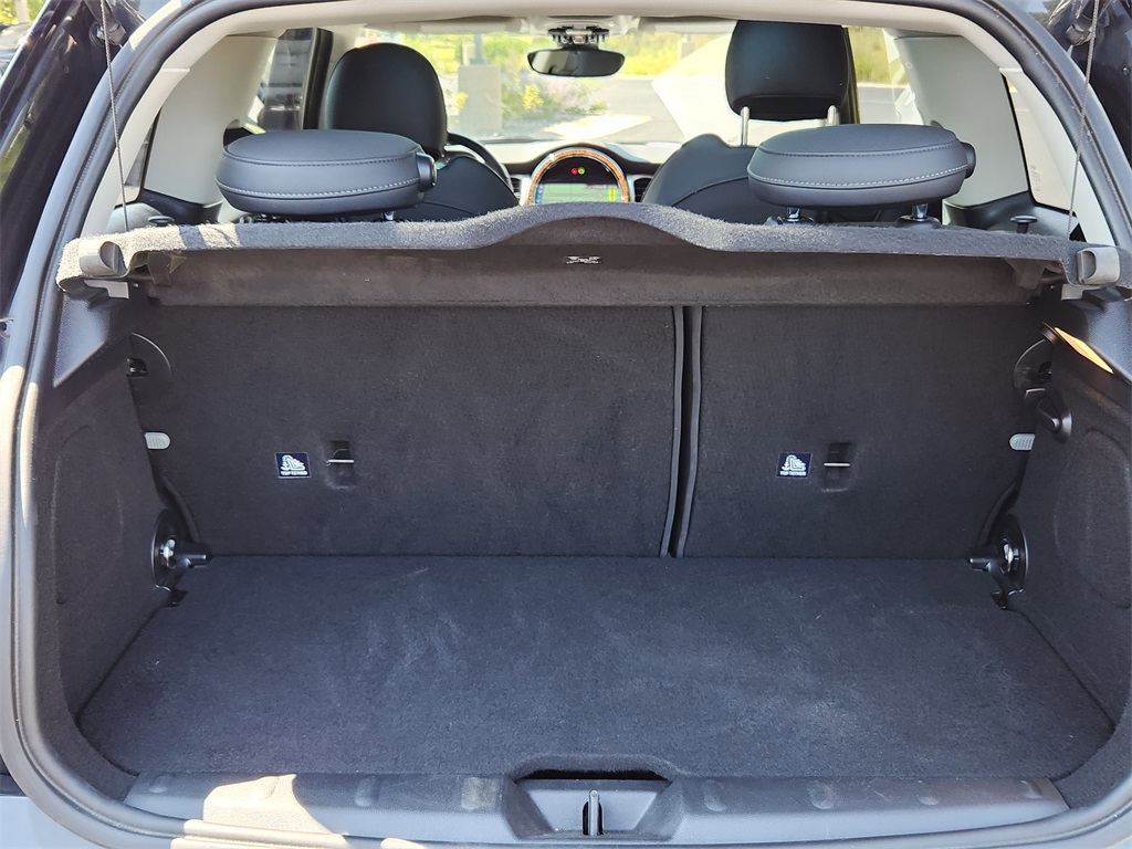 2024 Mini Cooper 2 Door Hardtop SE photo 11