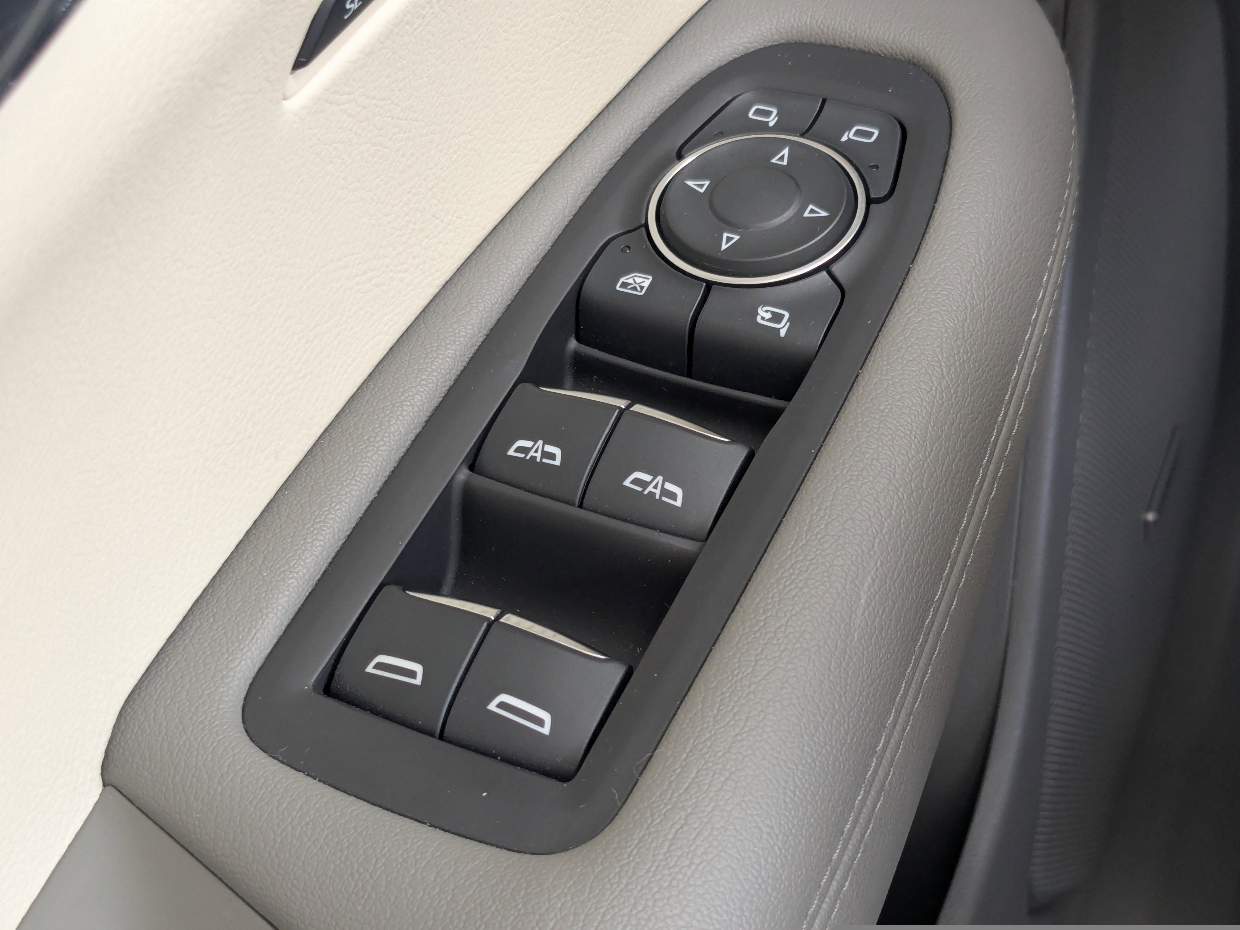 2024 Cadillac XT6 Premium Luxury photo 12