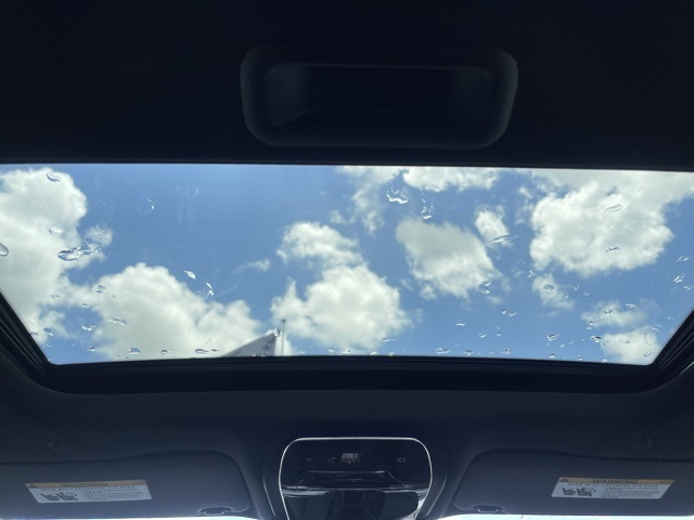 2025 Mercedes Benz C 300 photo 24