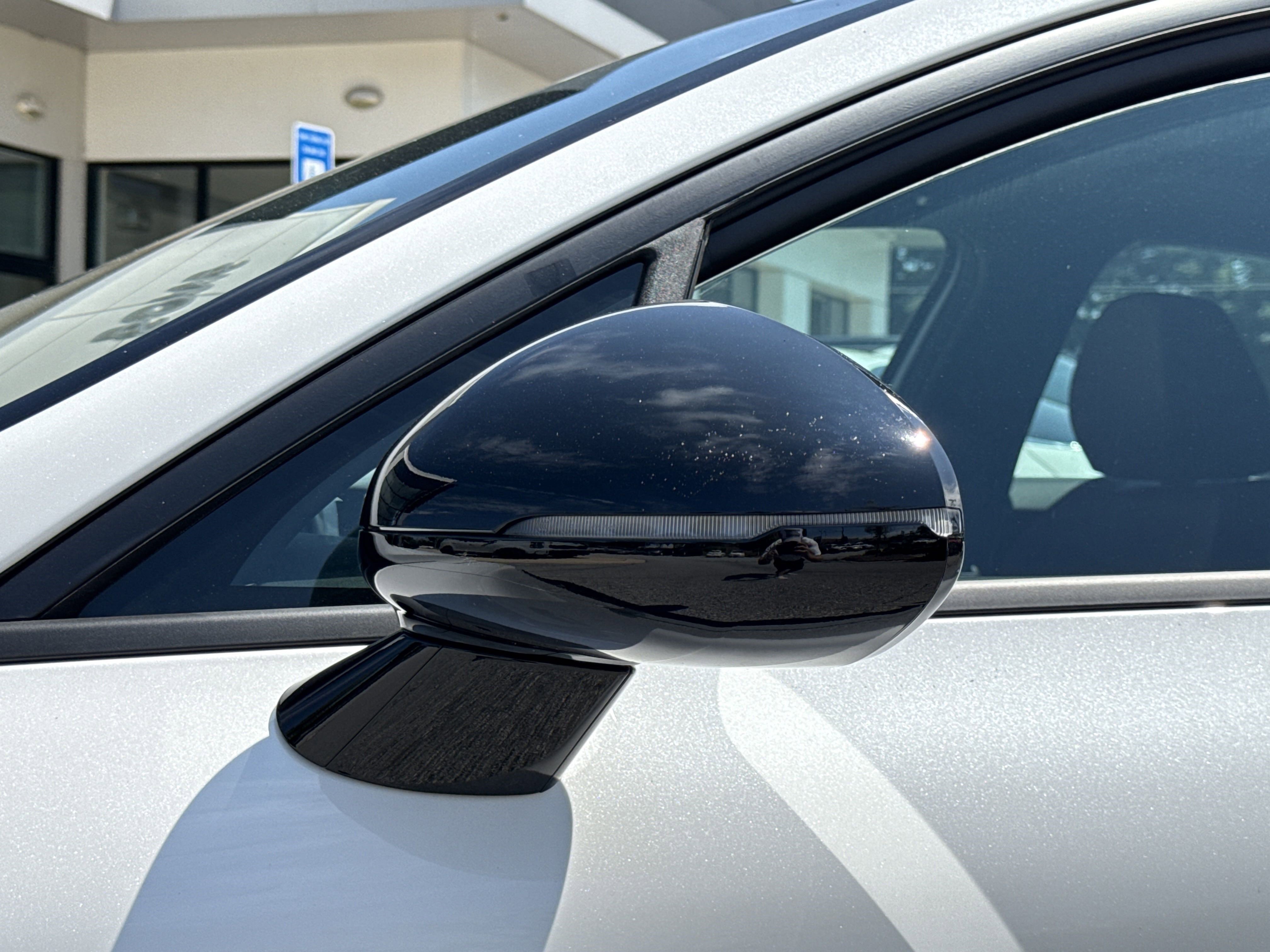 2026 Kia K5 GT-Line photo 8