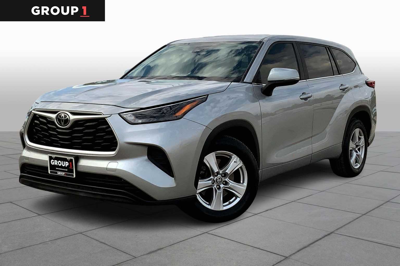 2023 Toyota Highlander L's photo