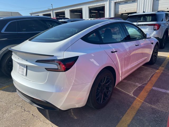 2025 Tesla Model 3 Long Range photo 3