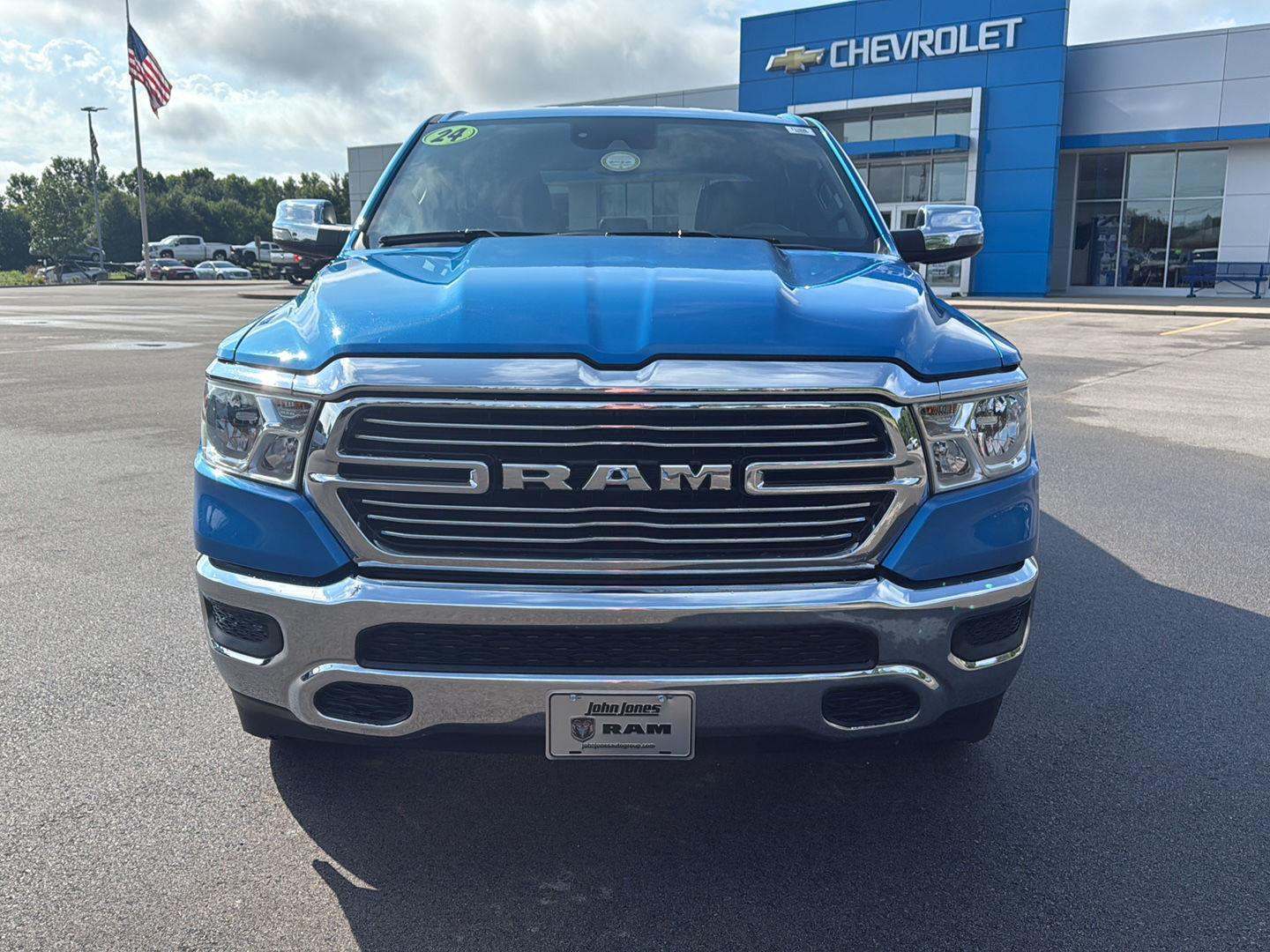 2024 Ram 1500 Laramie photo 8