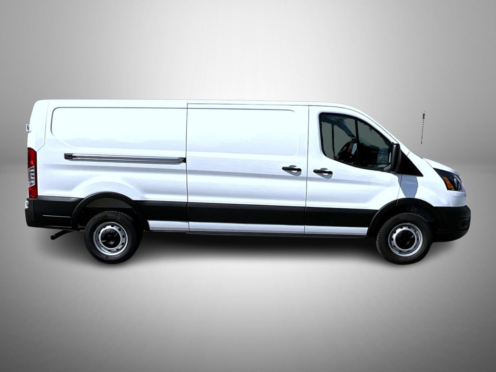 2025 Ford Transit photo 4