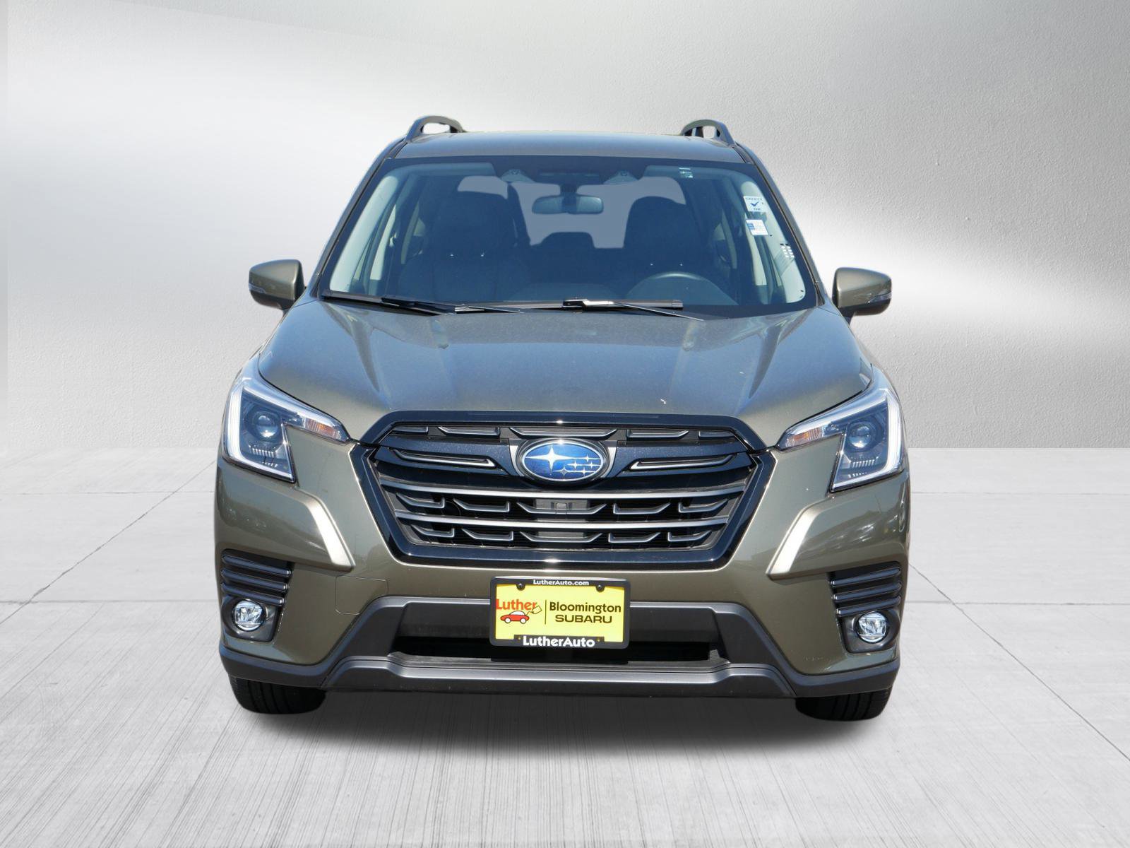 Used 2024 Subaru Forester Limited with VIN JF2SKALC3RH497141 for sale in Bloomington, Minnesota