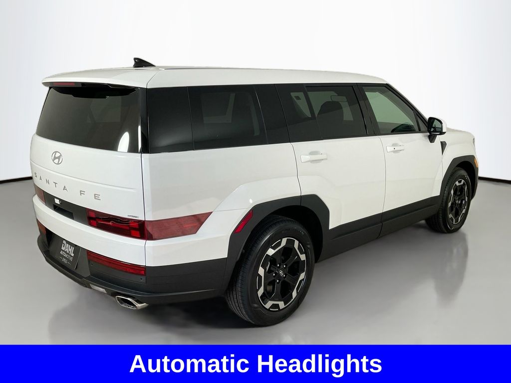 2025 Hyundai Santa Fe SE photo 4
