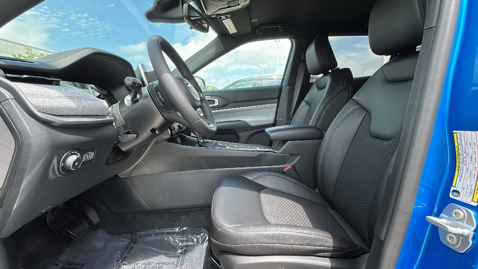2025 Jeep Compass Latitude photo 9