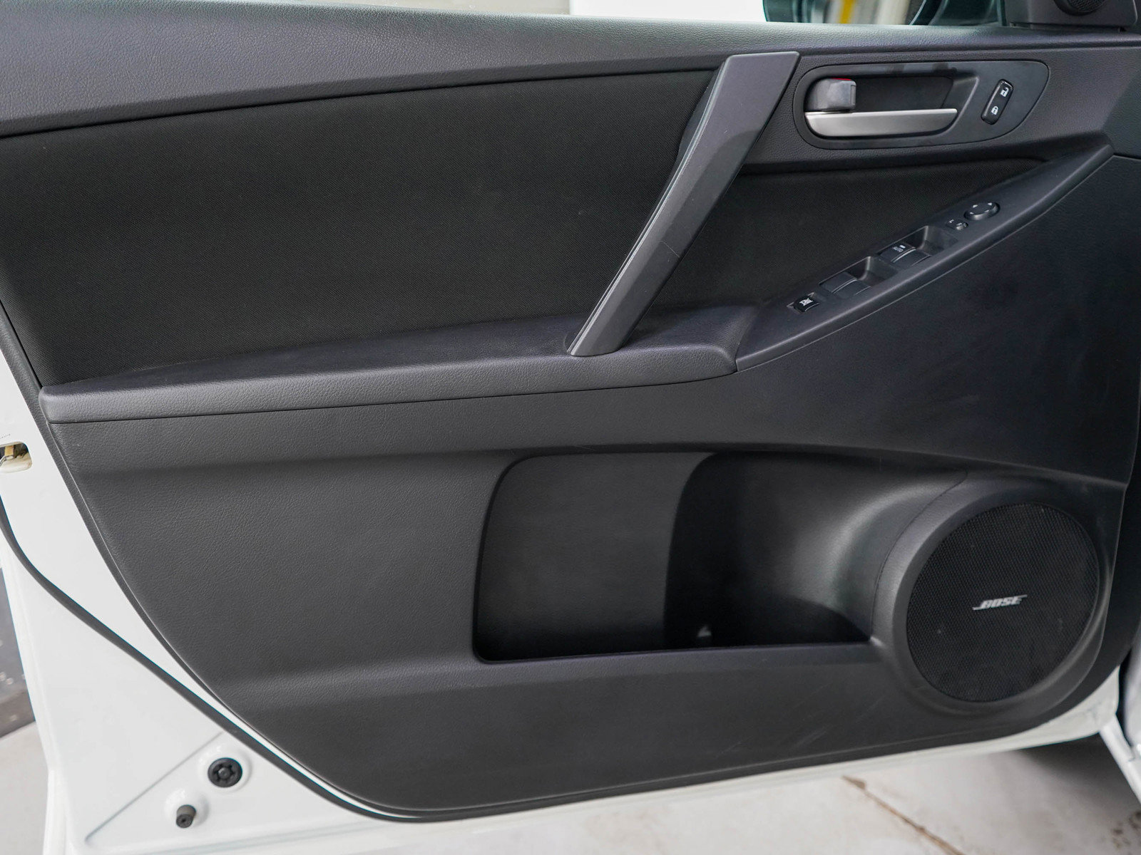 2013 Mazda Mazda3 Touring photo 19