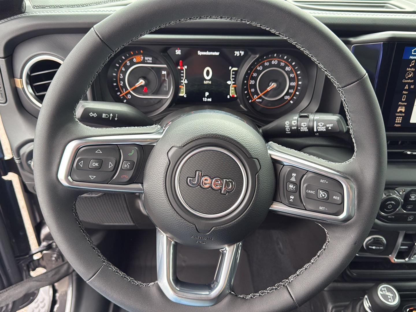 2025 Jeep Wrangler Sahara photo 15