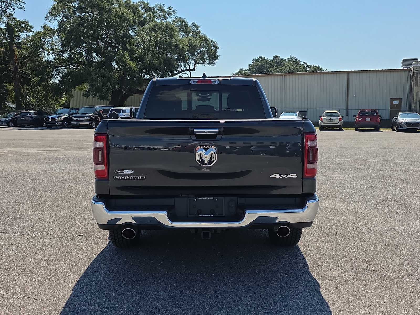 2020 Ram 1500 Laramie photo 6