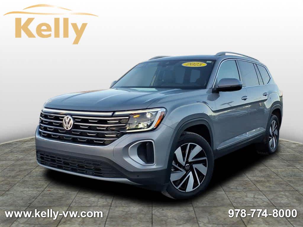 2025 Volkswagen Atlas SEL's photo