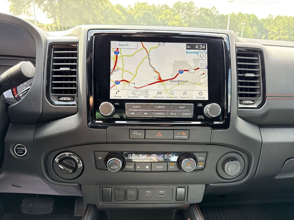 2024 Nissan Frontier PRO-4X photo 19