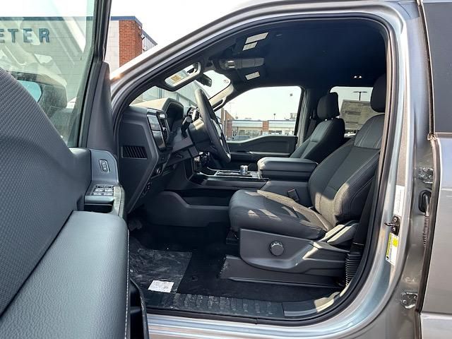 2025 Ford F-150 STX photo 23