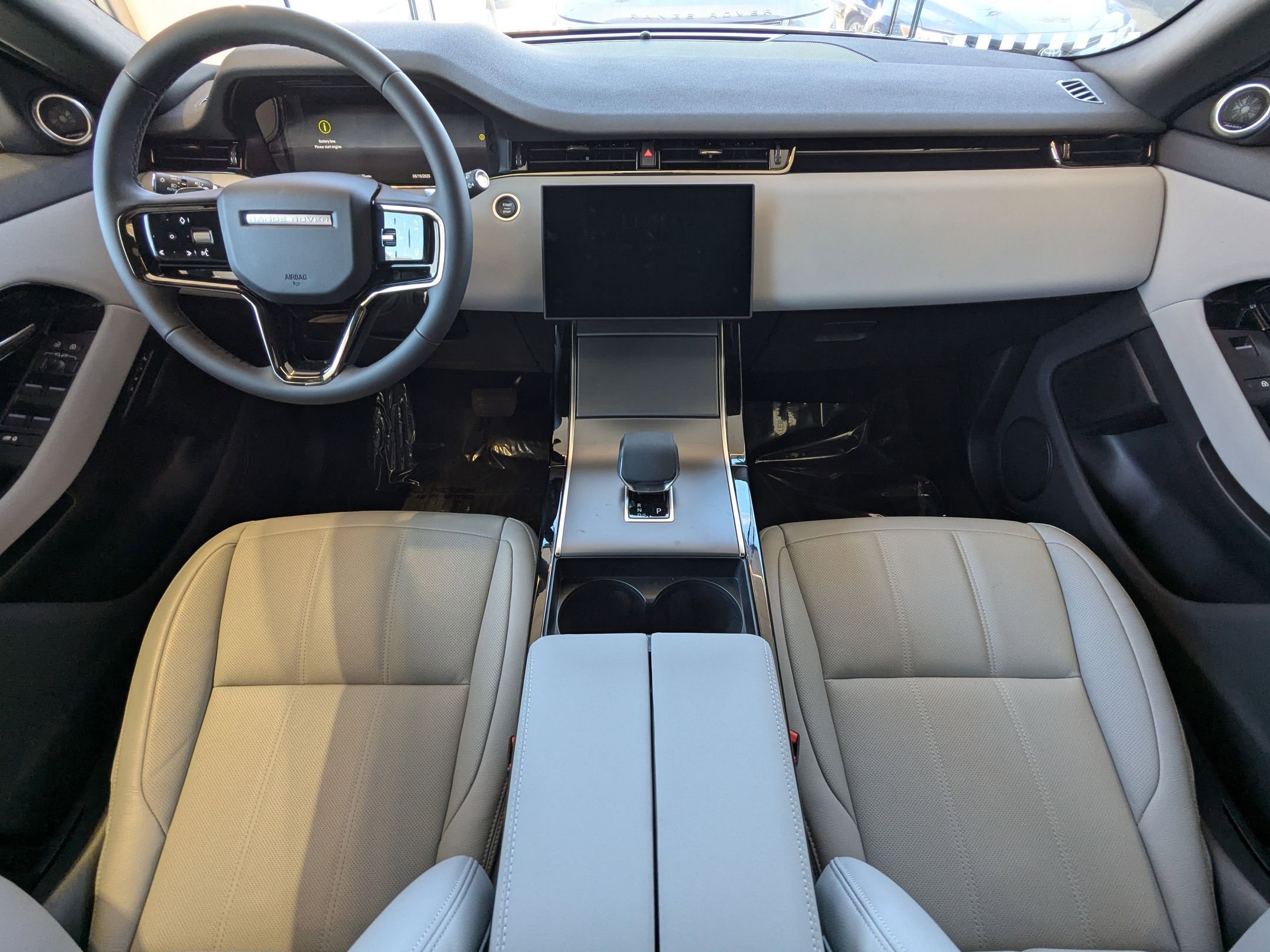 2026 Land Rover Range Rover Evoque S photo 12