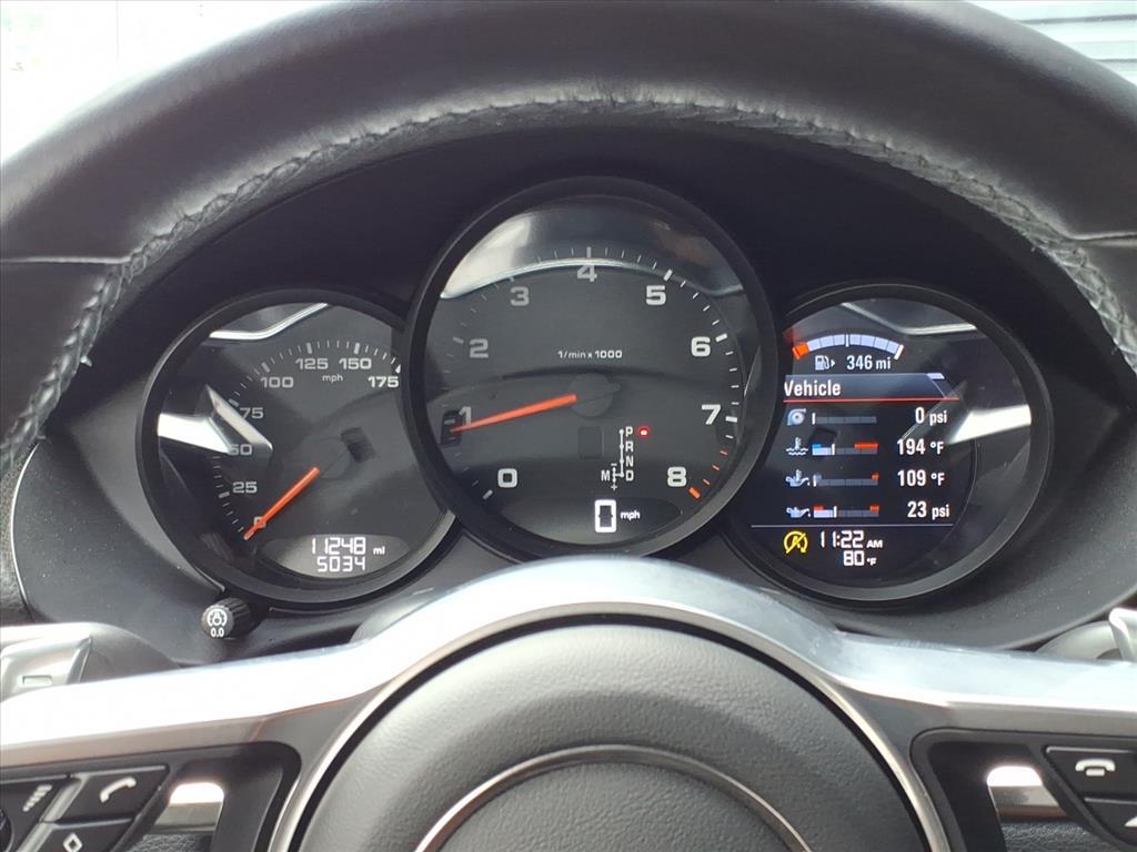2022 Porsche Cayman T photo 20