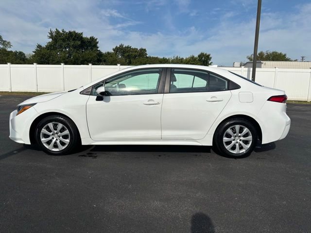 2022 Toyota Corolla LE photo 8
