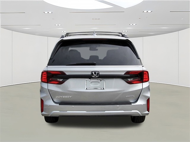 2026 Honda Odyssey Touring photo 4