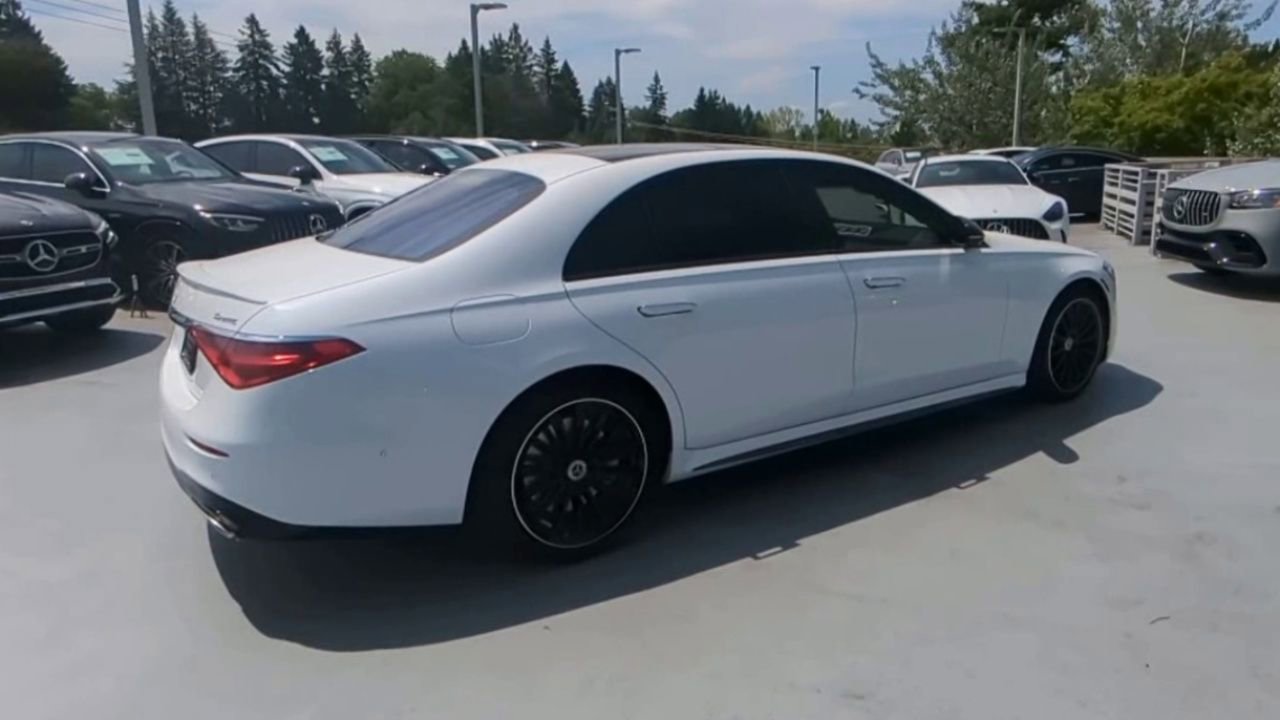 2025 Mercedes Benz S 580e 4MATIC photo 31