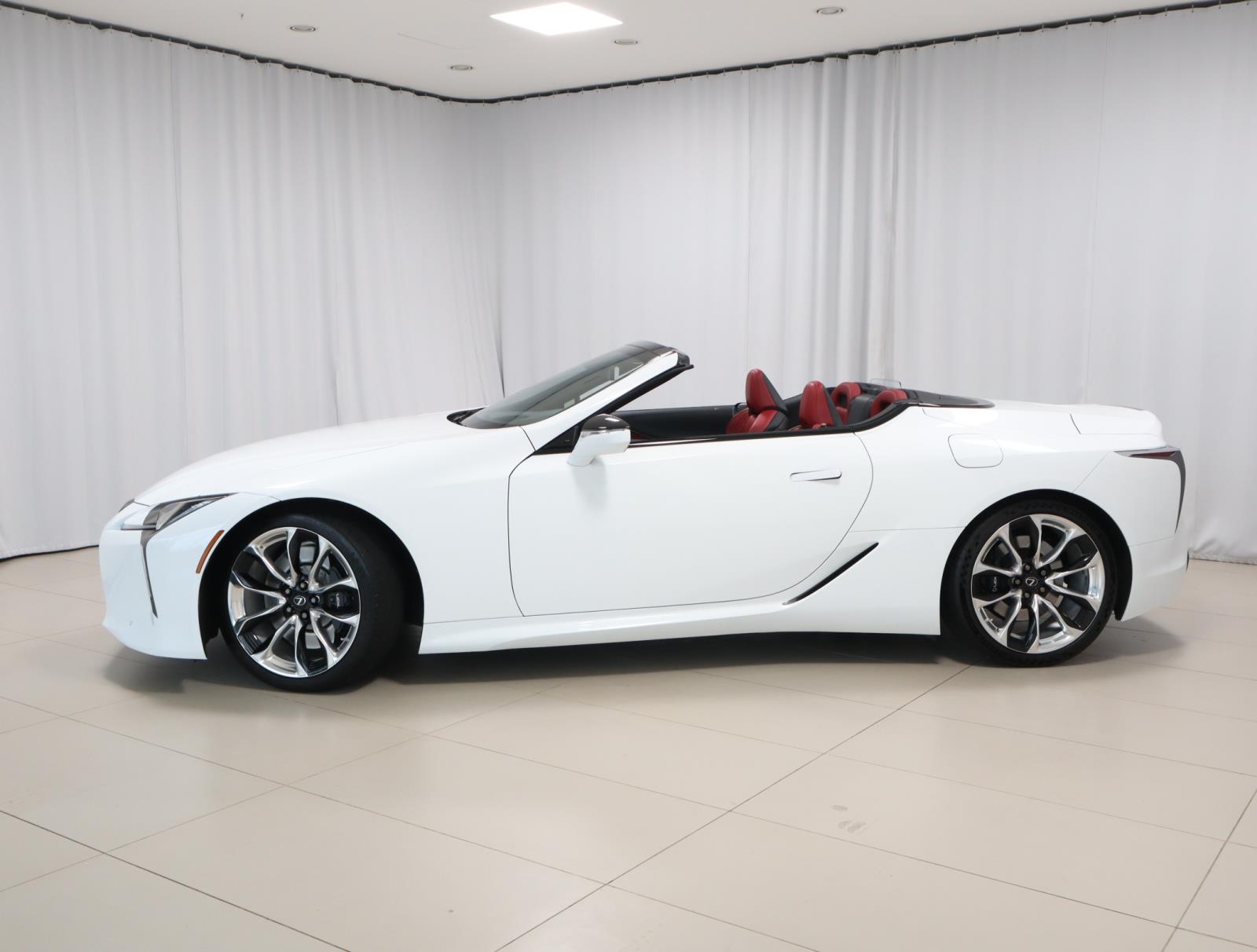 2021 Lexus LC 500 photo 2