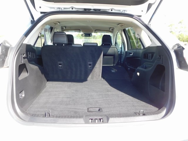 2024 Ford Edge SEL photo 18