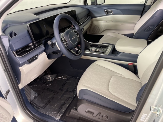 2026 Kia Carnival EX photo 13