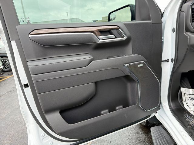 2025 CHEVROLET SILVERADO - Image 23