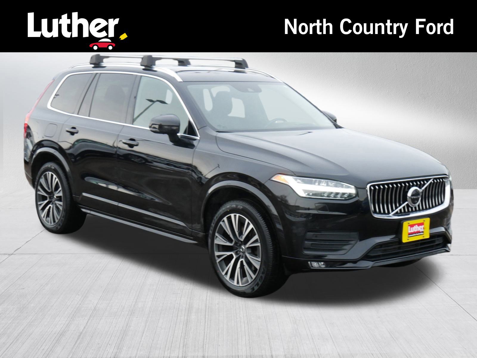 2020 Volvo XC90 Momentum's photo