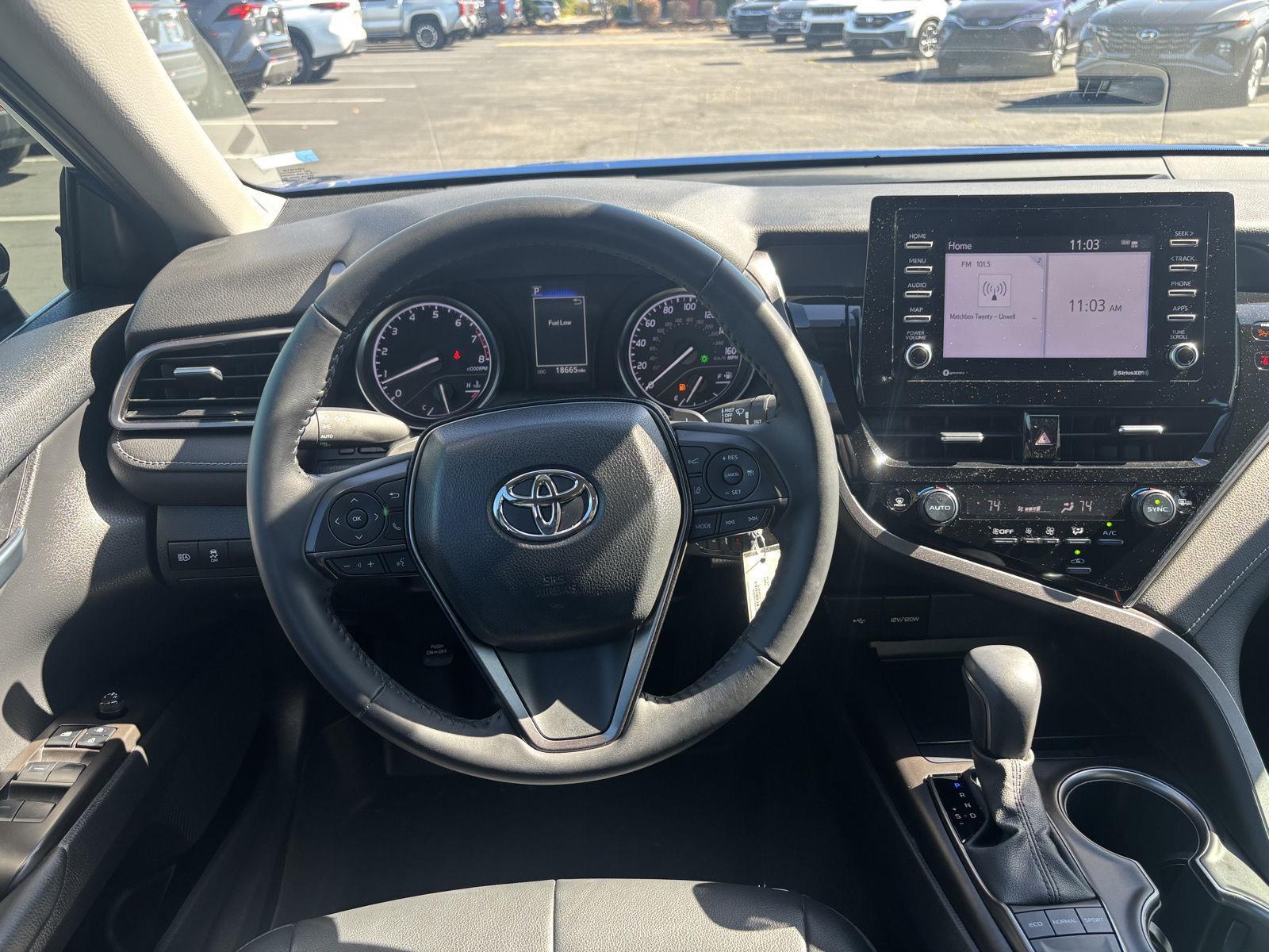 2023 Toyota Camry SE photo 18