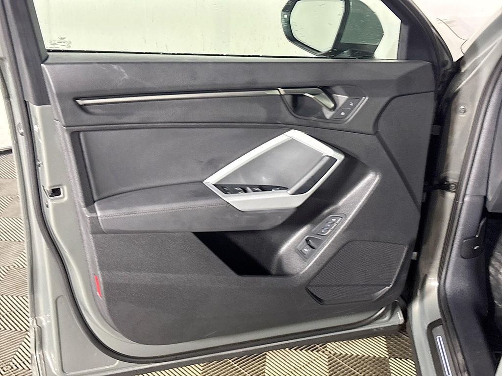 2022 Audi Q3 Premium S line photo 9