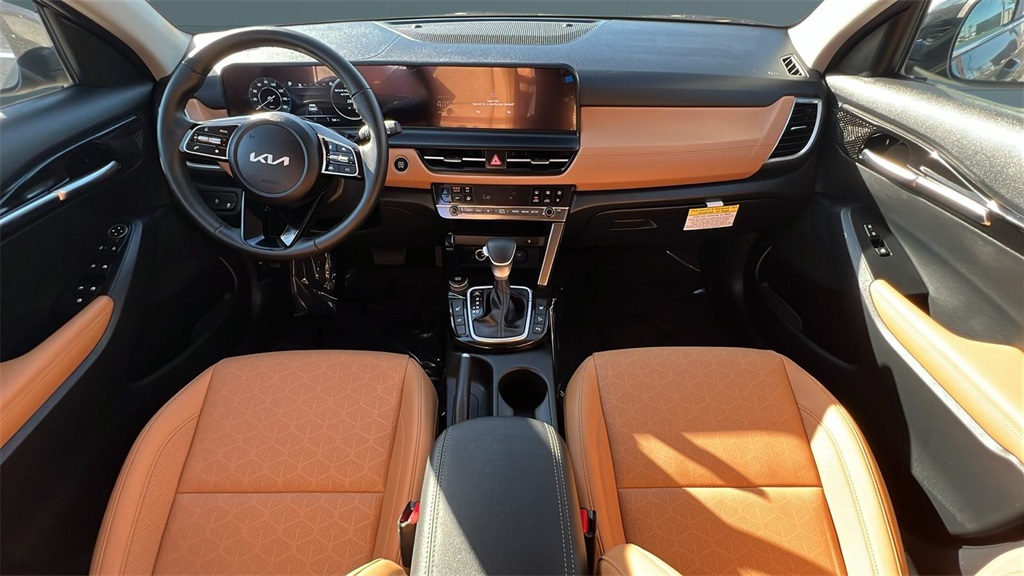 2026 Kia Seltos EX photo 10