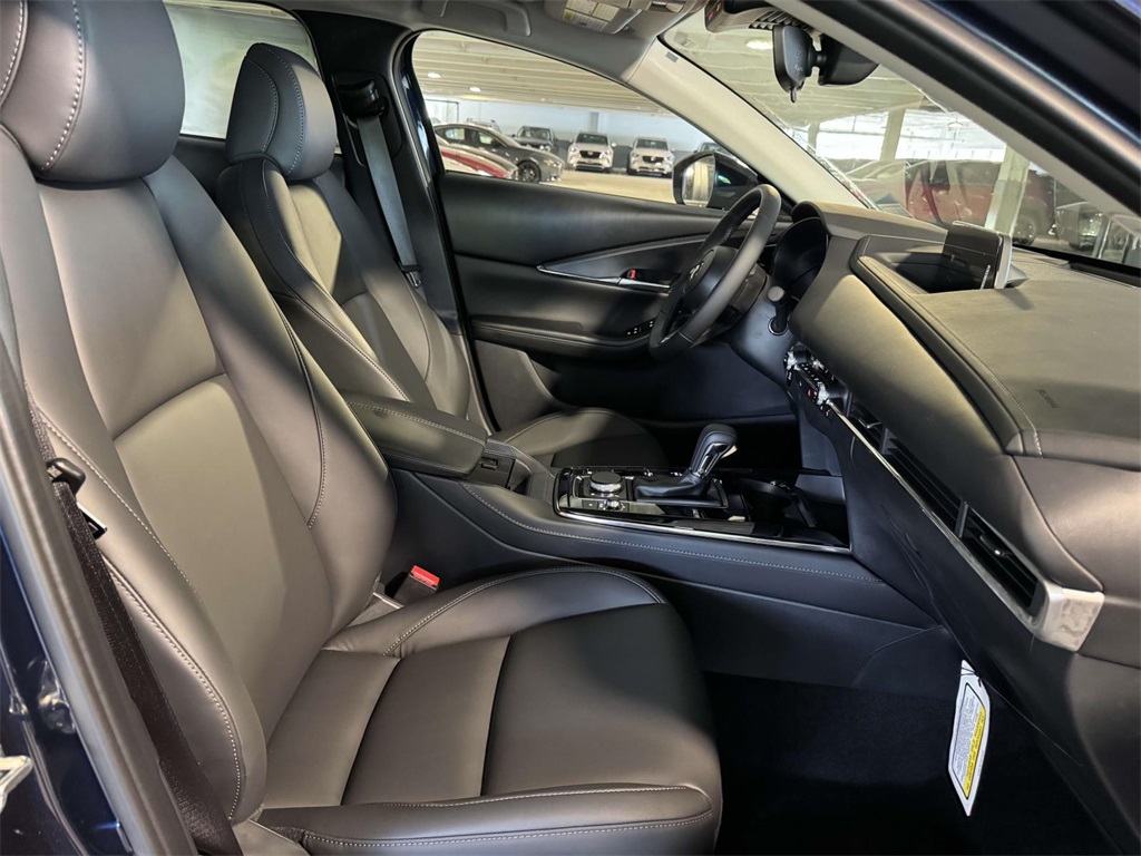 2025 Mazda CX-30 2.5 S Preferred photo 16