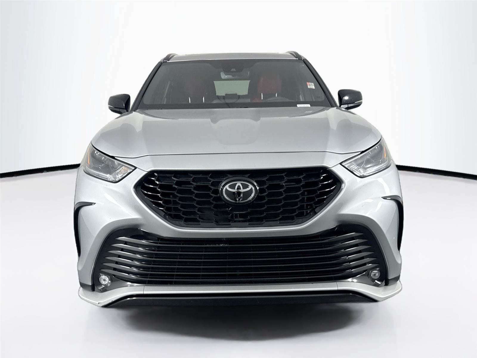 2024 Toyota Highlander XSE photo 3