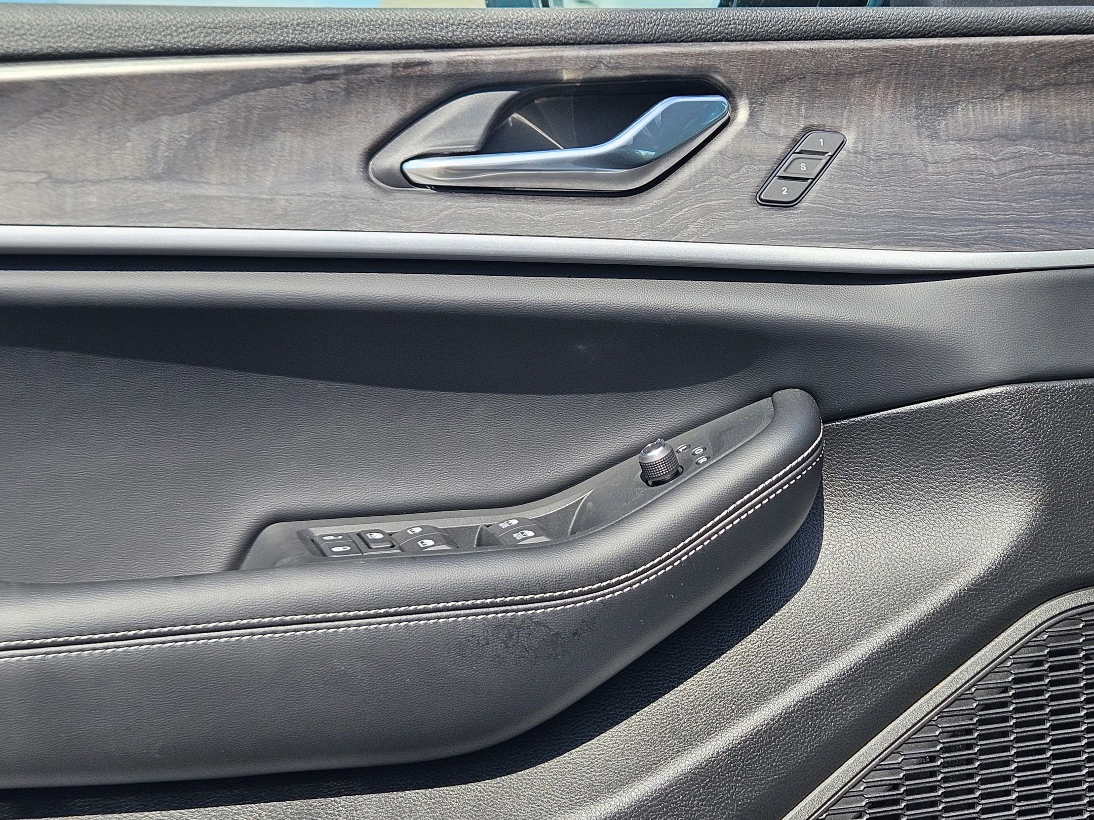 2025 Jeep Grand Cherokee Limited photo 15
