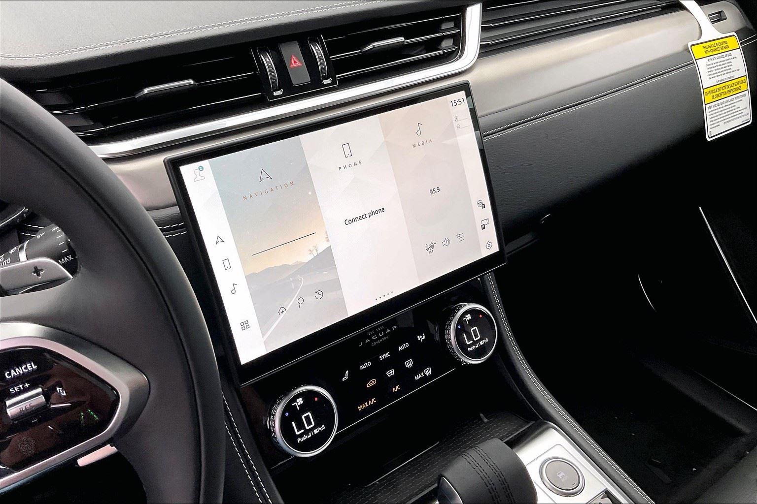 2026 Jaguar F-PACE P250 R-Dynamic S photo 4