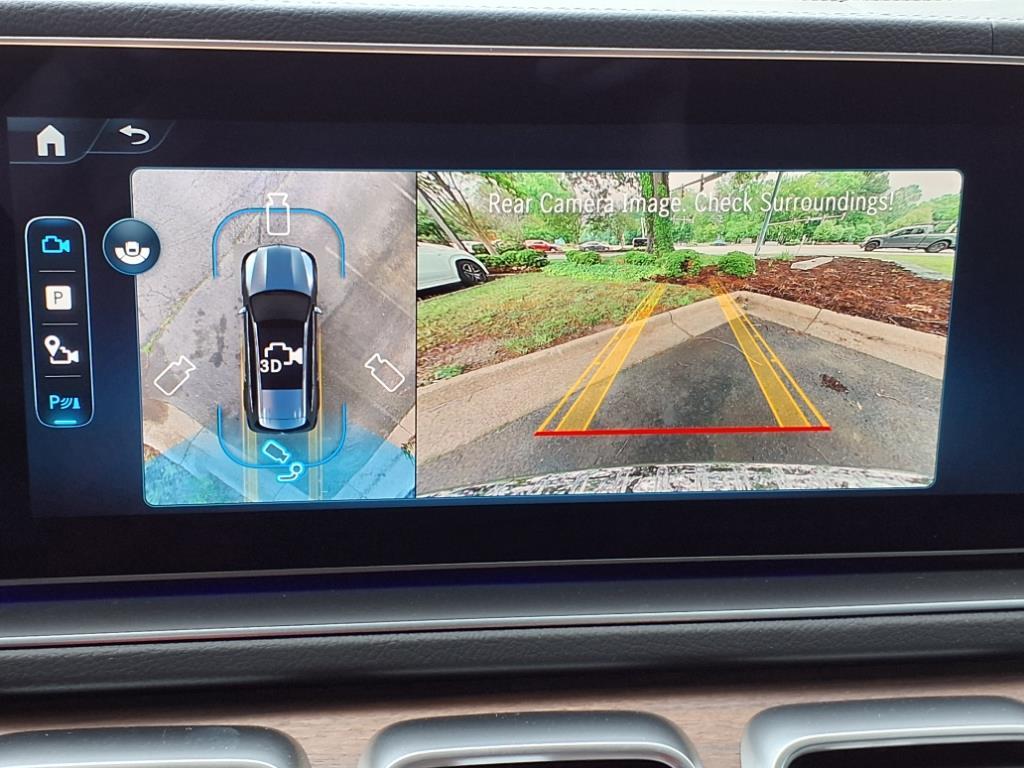 2025 Mercedes Benz GLS 450 4MATIC photo 16